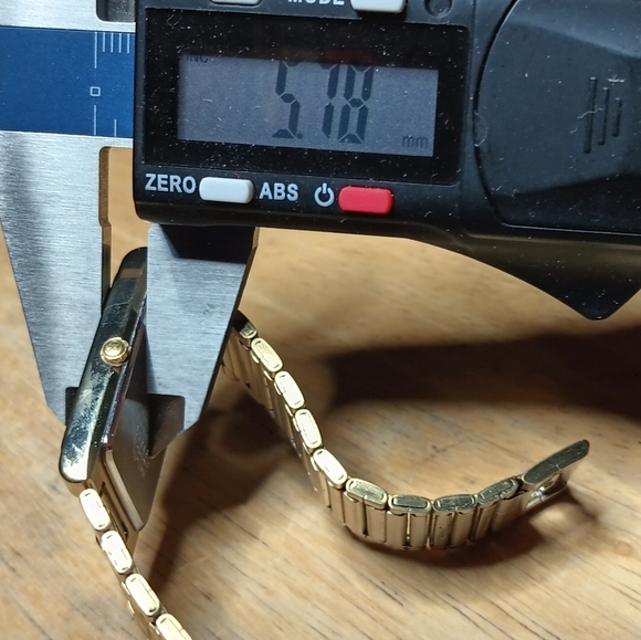 X Citizen Quartz Men's 1980s black dial gold XII & 2 hand gold tone case - Picture 7 of 11